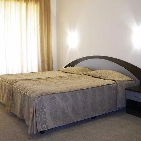 Paradise Park Златни пясъци