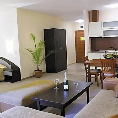 Paradise Park 3* Golden Sands