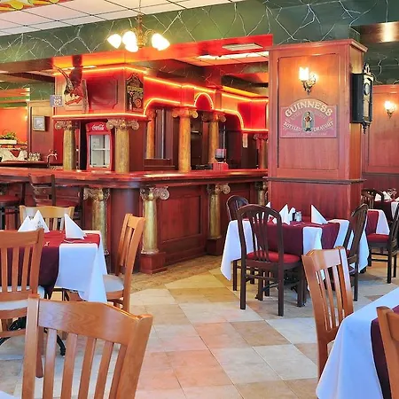 Paradise Park Golden Sands