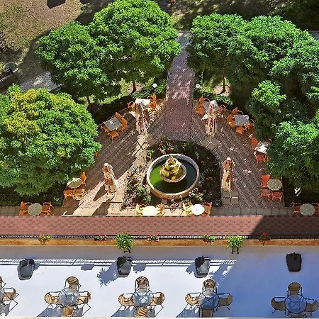 Апартхотел Paradise Park Златни пясъци