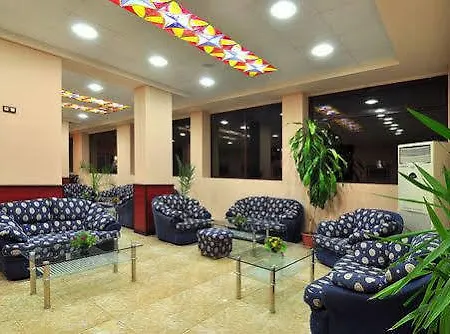 Lägenhetshotell Paradise Park 3*