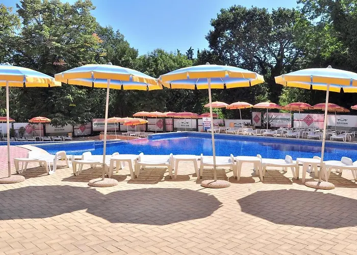 Paradise Park Lägenhetshotell Golden Sands