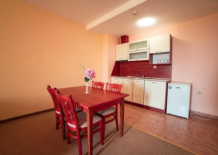 Paradise Park Lägenhetshotell Golden Sands