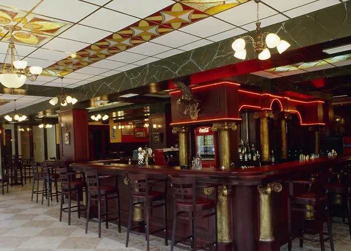 Paradise Park Golden Sands