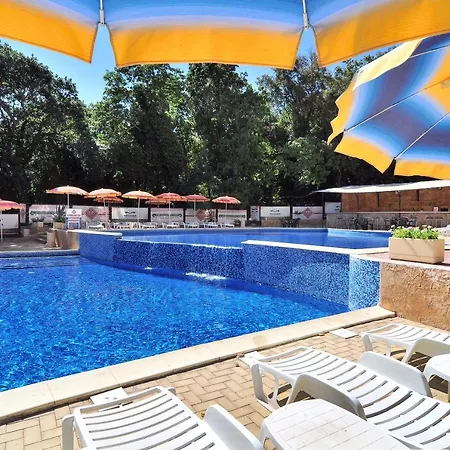 Paradise Park Hotel apartamentowy 3*