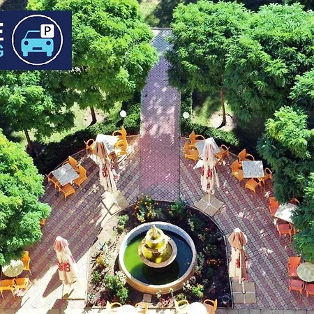 Paradise Park 3* Золотые Пески
