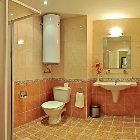 Paradise Park 3* Golden Sands