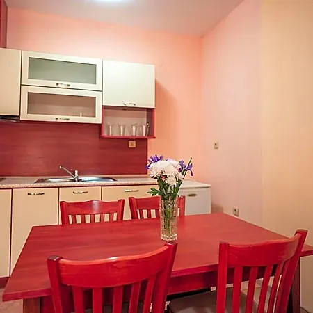 Paradise Park Aparthotel