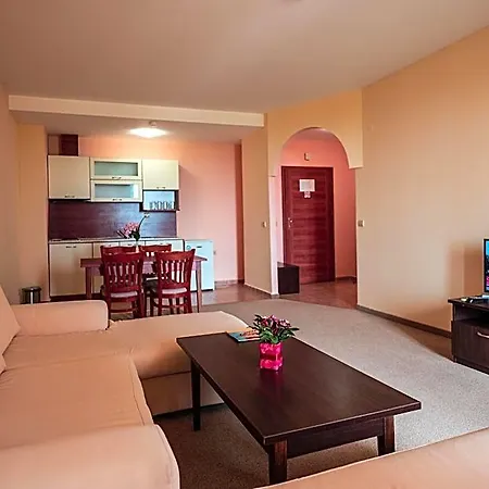 Paradise Park 3* Golden Sands