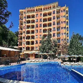 Aparthotel Paradise Park 3*