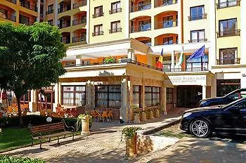 Paradise Park 3*