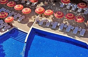 Paradise Park Aparthotel 3*