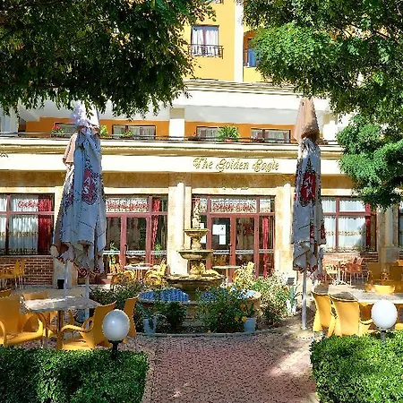 Paradise Park Aparthotel 3*