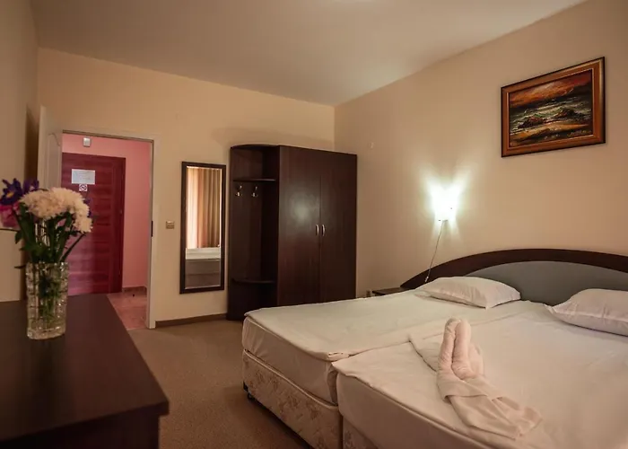 Paradise Park Apart-hotel 3*