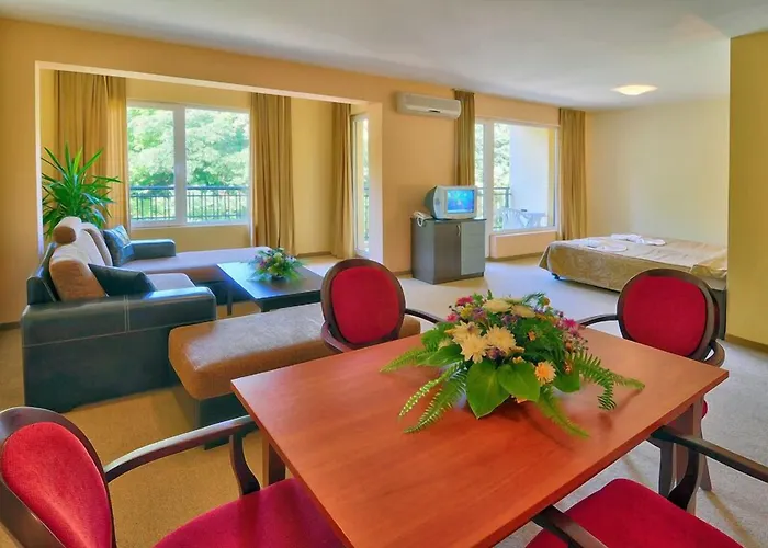 Apart-hotel Paradise Park 3*