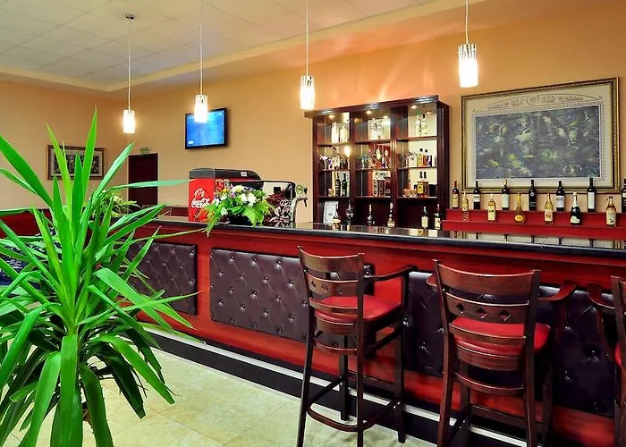 Paradise Park Aparthotel