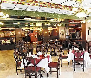 Paradise Park 3* Golden Sands